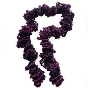 Y2K Hand-Knit Ruffle Scarf